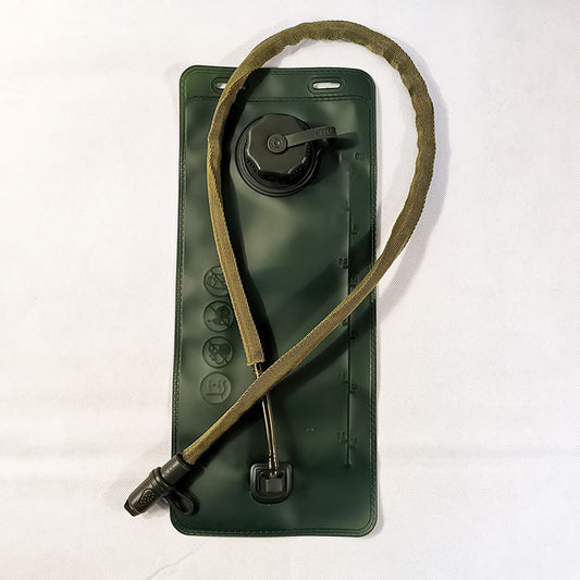 Outdoor Green 2.5L Hydration Bladder for Running & Cycling - Eco-Friendly PEVA Material Water Reservoir Pack Insert with Bite Valve & 93CM Water Pipe